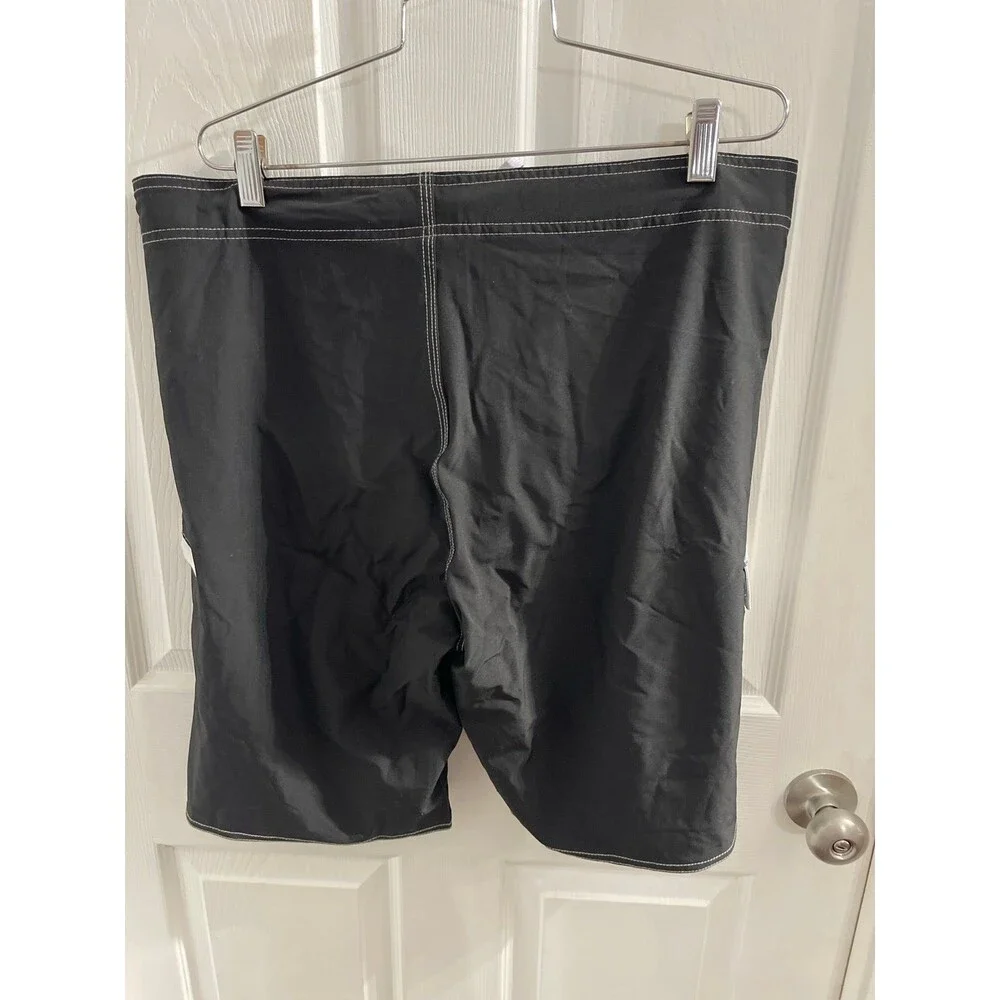 Unitop Men’s Board Shorts Size 36 Black/White New With Tag